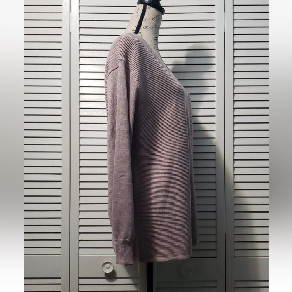 Ella Moss Men's V-Neck Sweater in Taupe - Picture 6 of 7